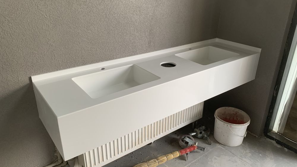 Столешница в санузел с мойками