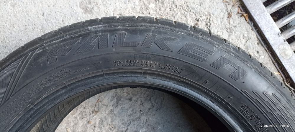 4 бр  гуми 235 55 17 Falken