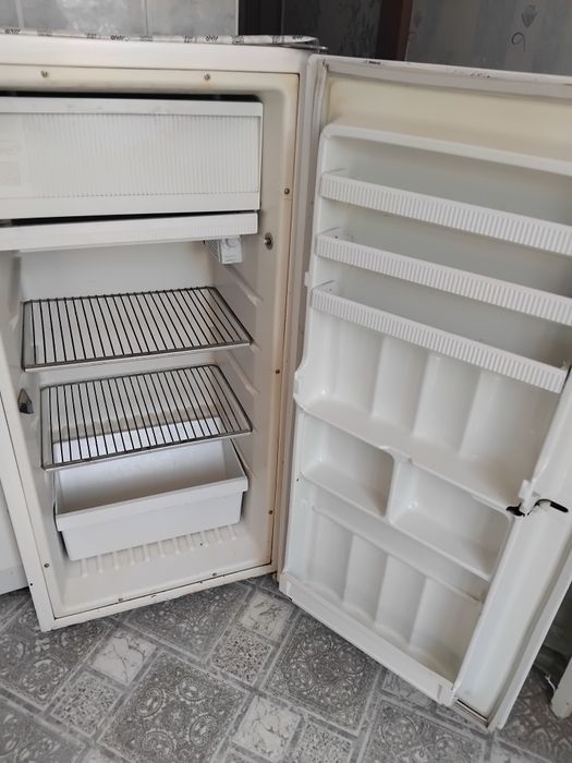 Продам холодильник
