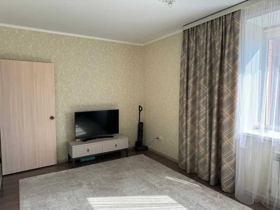 Продам 2 ком Назарбаева