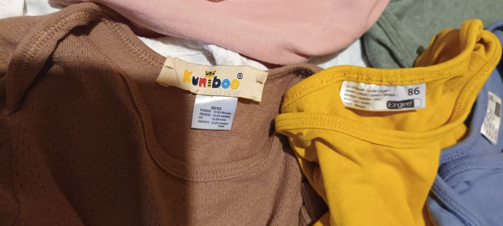 Lot 15 body cu capse marime 86-92