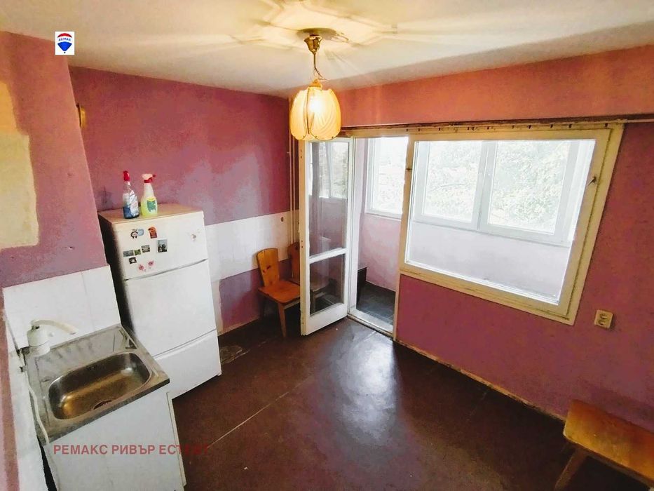 Продава се Тристаен апартамент в Русе, Родина 2 - 81 кв.м за 1123 €/кв.м - Снимка #10