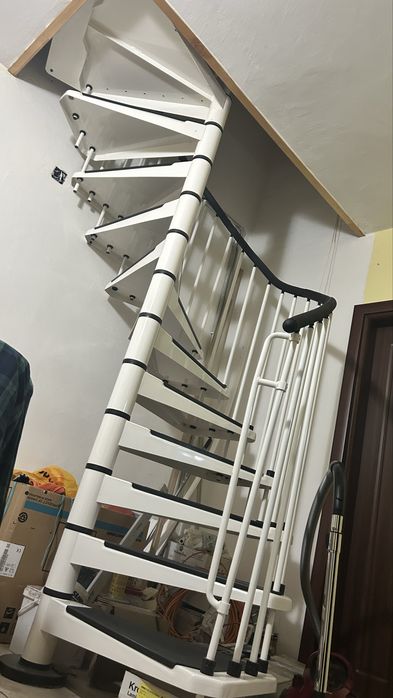 Вътрешно вито стълбище