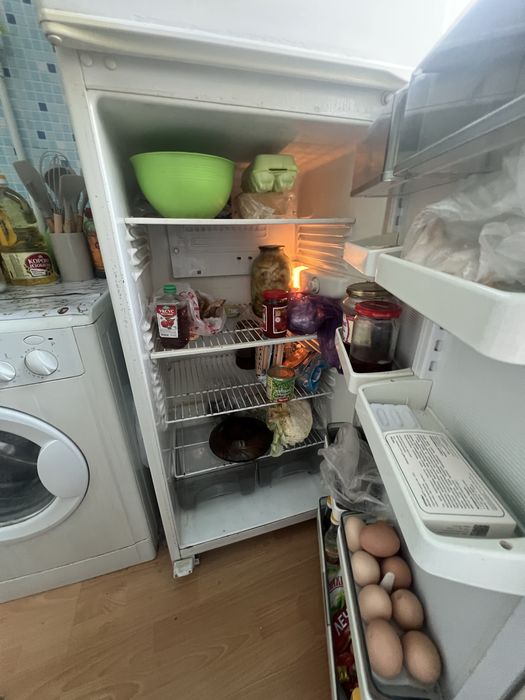 Продам холодильник