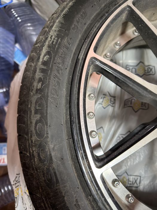 Диски с летней резиной.