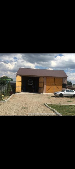Vind service auto si casa Aframe pe E 85