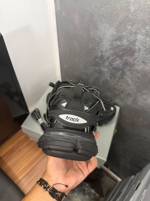 Adidasi balenciaga track negri