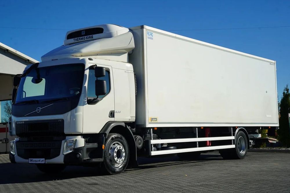 Volvo FE 320 / 4x2 / CAMION FRIGORIFIC - 8,9 M / THERMO KING T-1200 R SPECTRUM / 7.100 ORE DE FUNCȚIONARE / MULTI-TEMPERATURĂ / PLATFORMĂ HIDRAULICĂ DHOLLANDIA - 1.500 KG / EURO 6