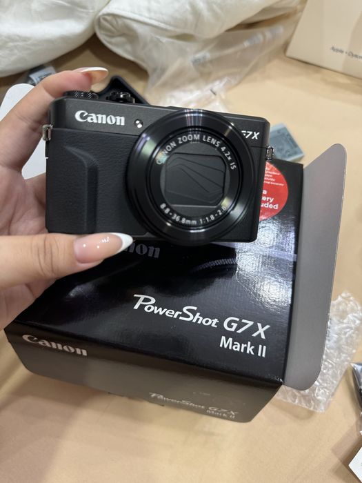 Canon G7X Mark II