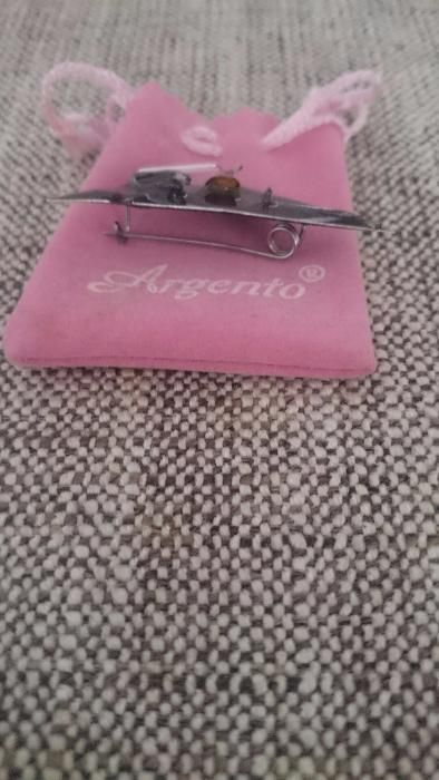 Комплект колие , обеци и брошка