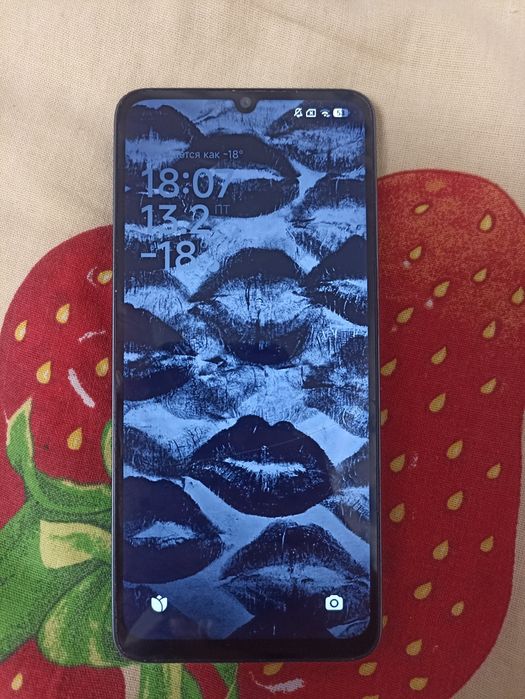 Телефон Poco C65