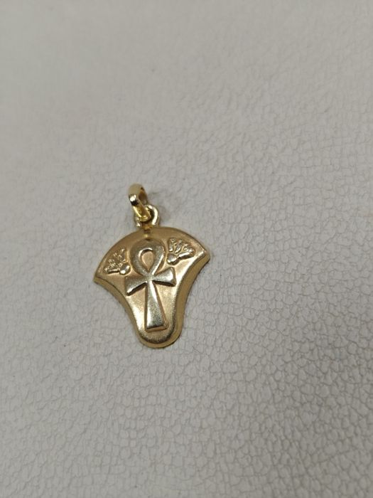Pandantiv egiptean aur 18k 3.12gr (r)
