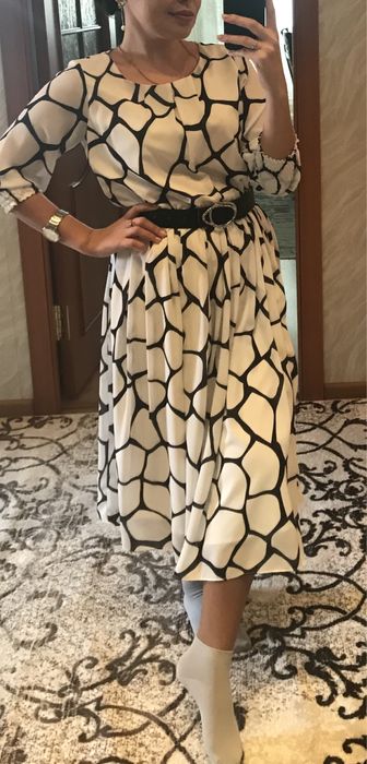 Продам платье размер S