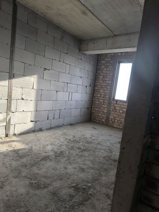 Sotiladi Dom uy srochna