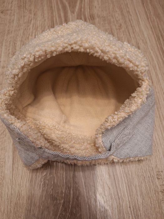 Caciula h&m marimea 6-12 luni