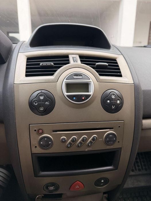 Vând Renault Megane 2