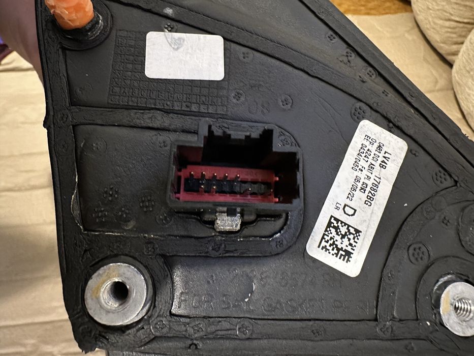 Oglinzi, Oglinda stanga / Oglinda dreapta Ford Kuga 2019-2024