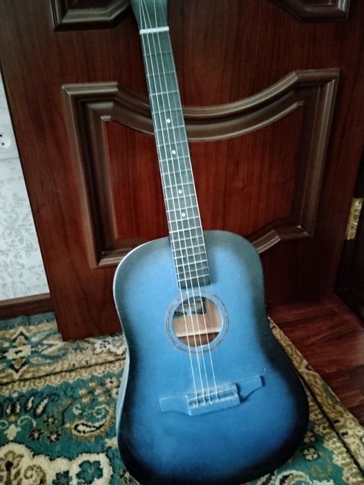 Гитара сотилади 2 ой ишлатилган