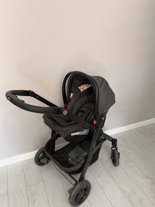 Продам коляску 3 в 1  25.000