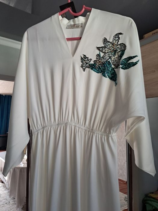 Вечерное платье ..