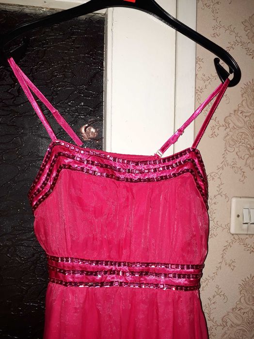 Лятна лъскава рокля цвят фуксия  Р-р 36-38