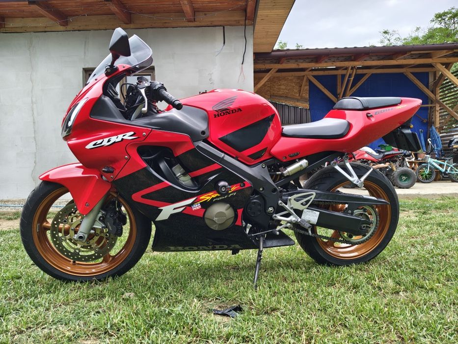 Vand honda cbr 600 f4i sport