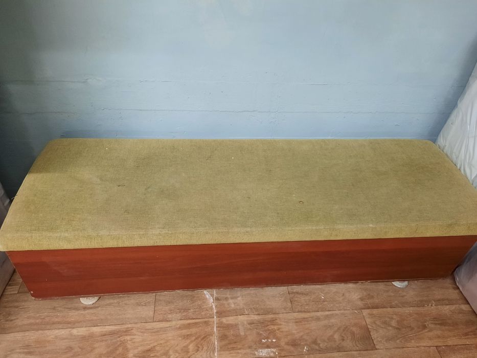 Софа-Кушетка- кровать - сундук.