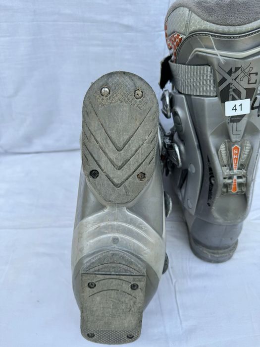 Clapari ski schi carve Lowa XC Extreme marime EUR:41 Mondo:26.5 Flex:70 last:103