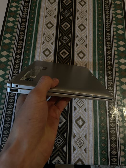 Продам нетбук Lenovo