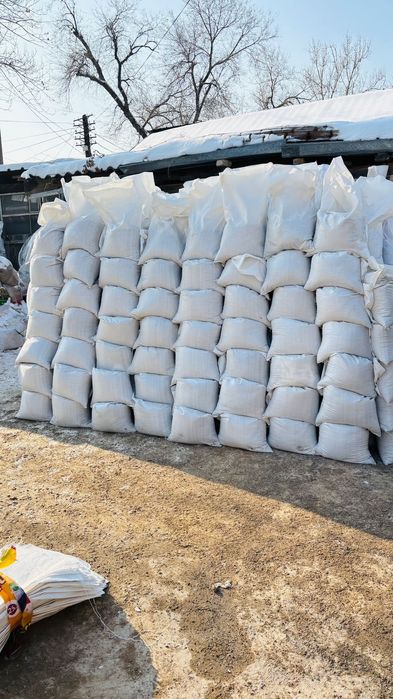 Отсев, песок, глина, щебень в мешках