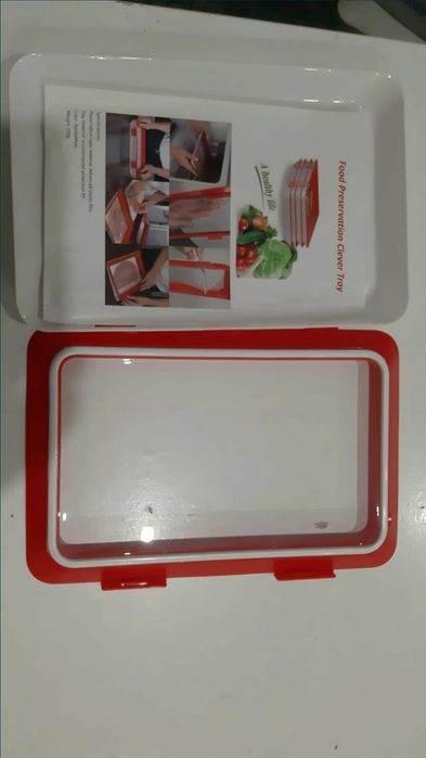 Tavă inteligentă de conservare a alimentelor