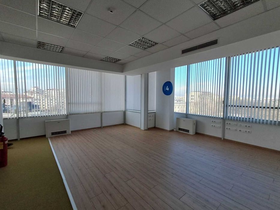 Дава се под наем Офис в София, Студентски град - 385 кв.м за 27772 € - Снимка #5