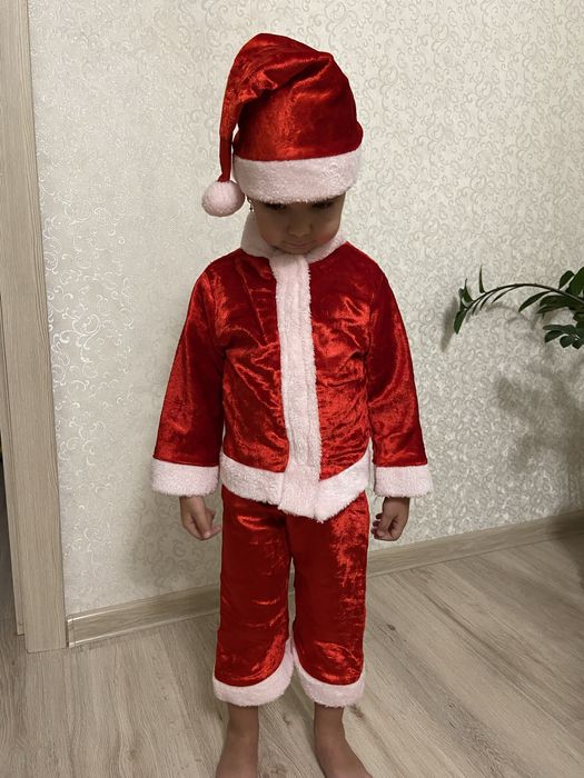 Прокат новогодних костюмов и платьев