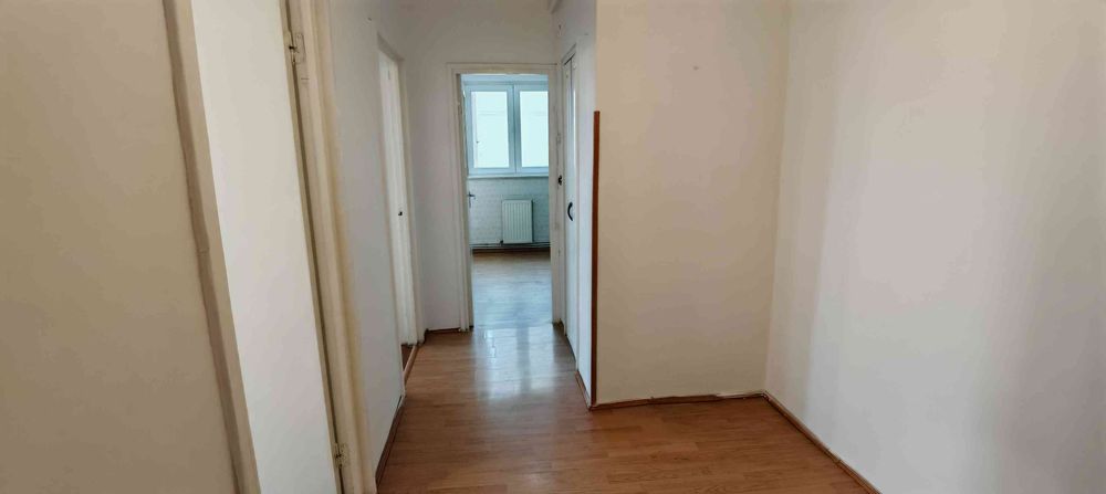 Apartment in Drumul Carului - View 3