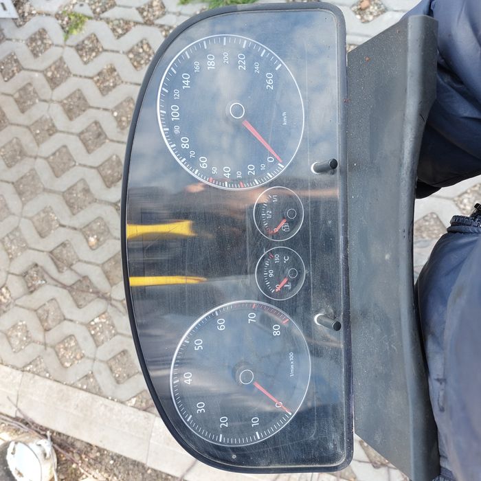 Части за Vw touran 2.0 ecofuel
