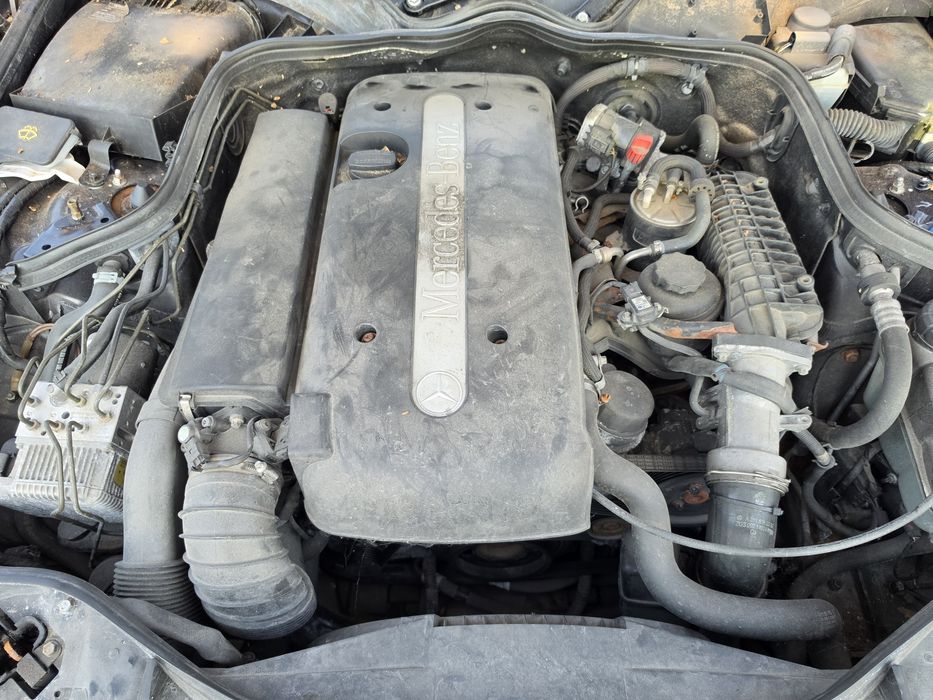 Двигател ОМ646 Мерцедес Е Ц класа 2.2 150 коня Mercedes 220 E C class OM 646