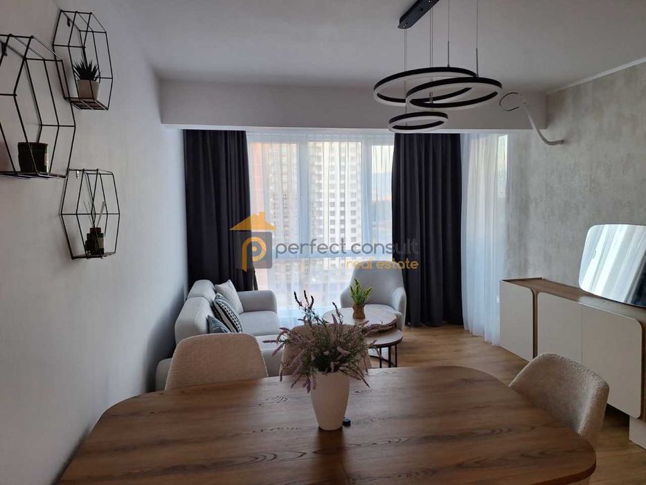 Продава се Двустаен апартамент в Пловдив, Гагарин - 67 кв.м за 2090 €/кв.м - Снимка #1