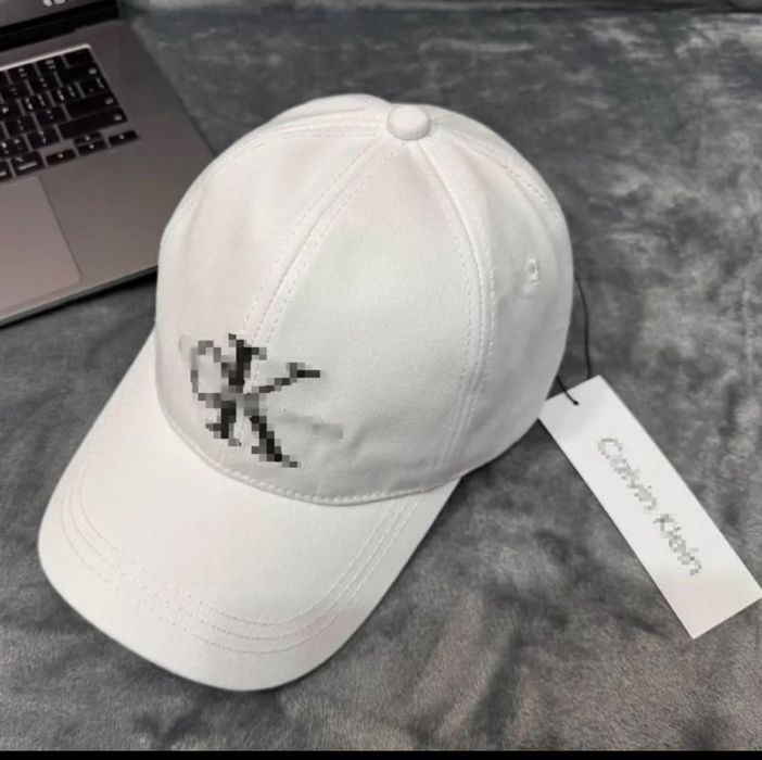 Calvin Klein kepka sotiladi