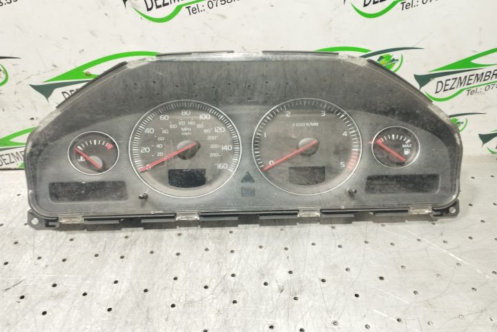 Ceasuri bord 8673802 Volvo S60 prima generatie (facelift)
