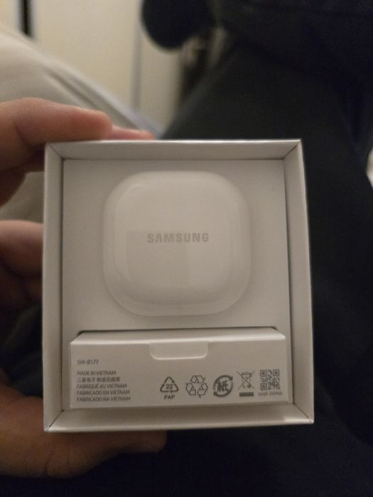 Samsung Galaxy buds 2