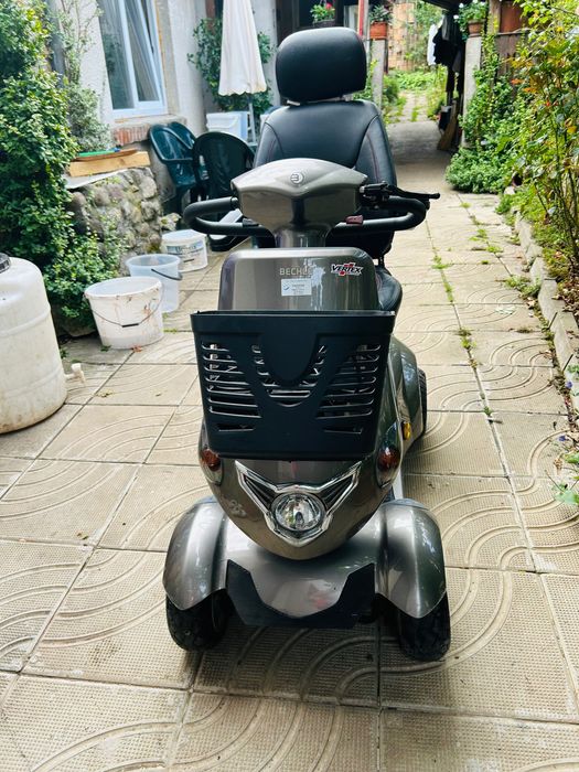 Електрически скутер Bechle