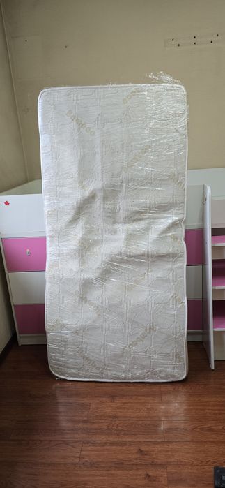 Продам детскую кровать.