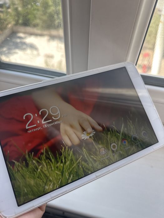 Планшет LG G Pad