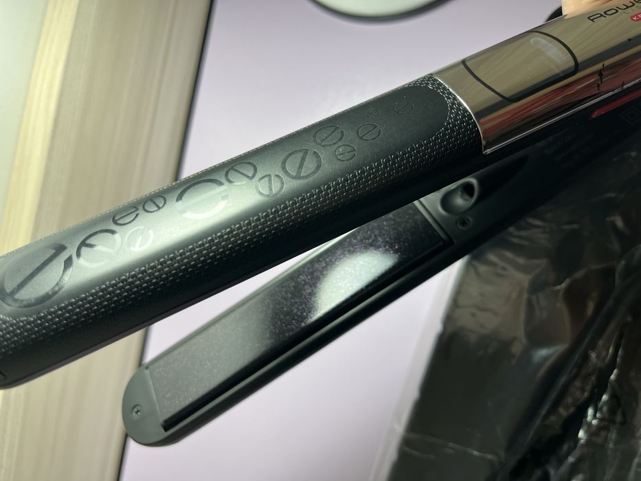 Преса за коса Rowenta For Elite Liss & Curl
