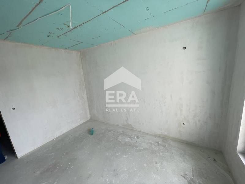 Продажба на тристаен апартамент