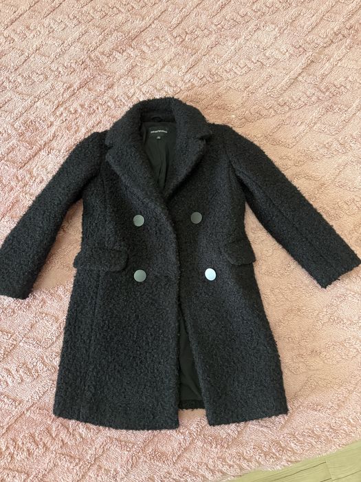 Продам пальто на девочку