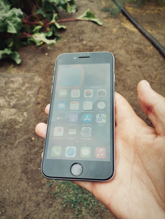 Продам iPhone 6s 64GB