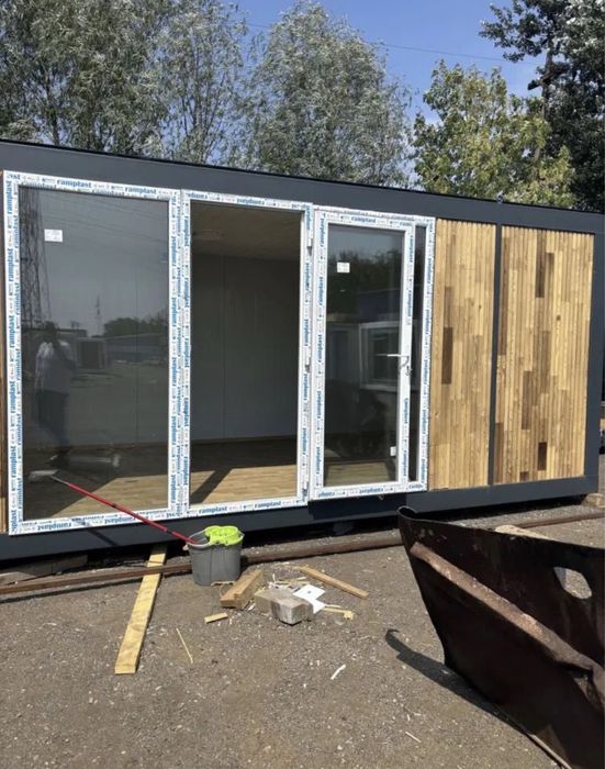 Vand containere modulare cu grup sanitar