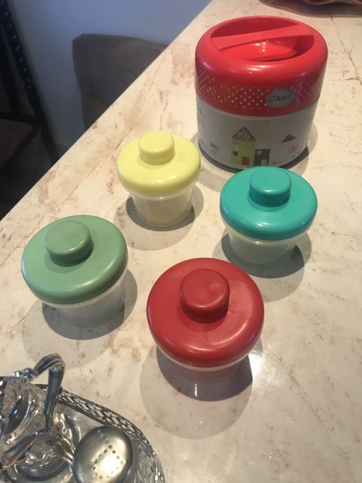 Канчета за храна; Лот за подправки + подарък