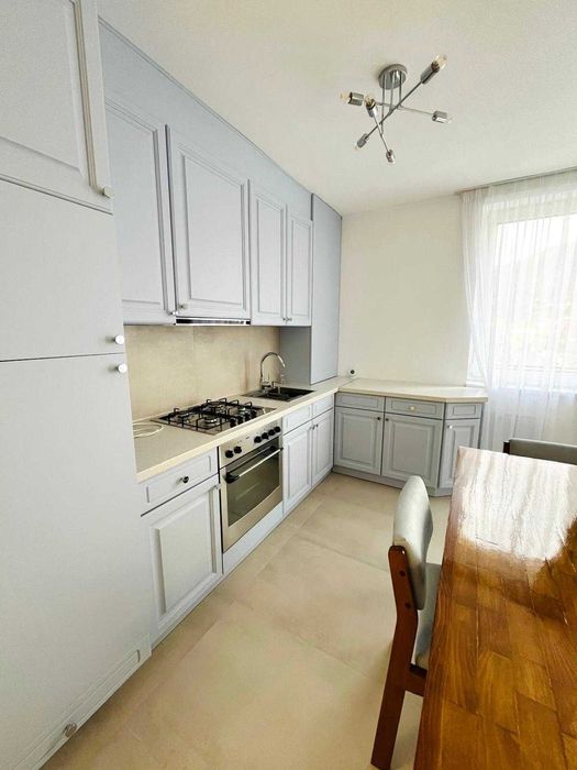 Apartament cu 2 camere, de inchiriat